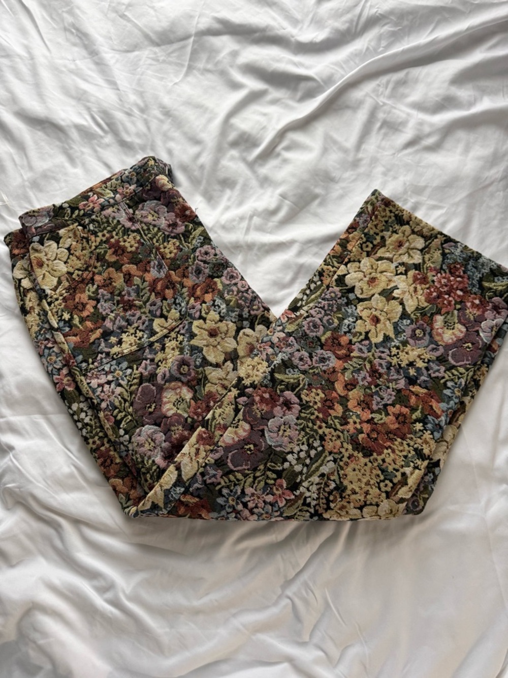 Mistress rocks floral pants